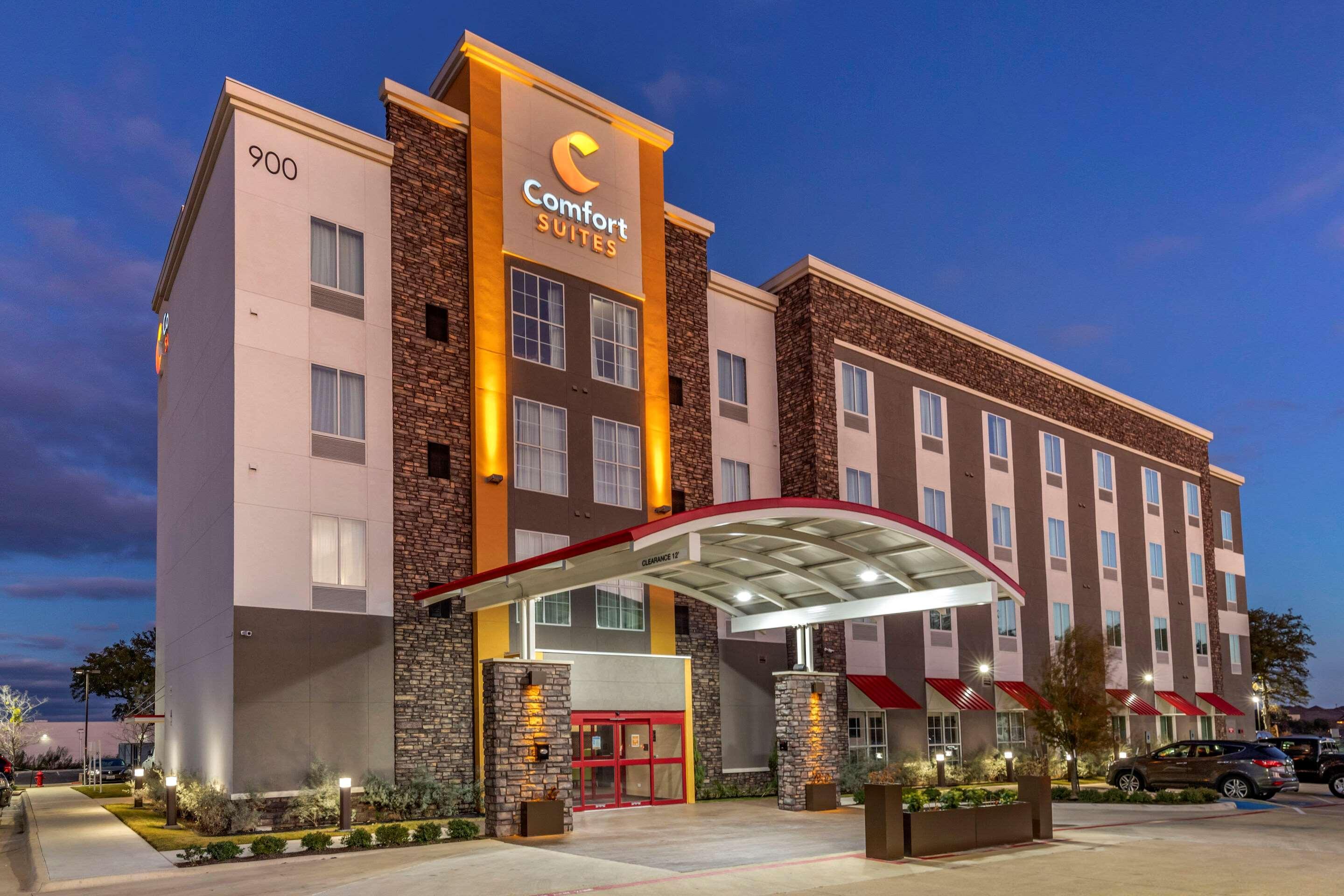 Comfort Suites Cedar Park Exterior photo